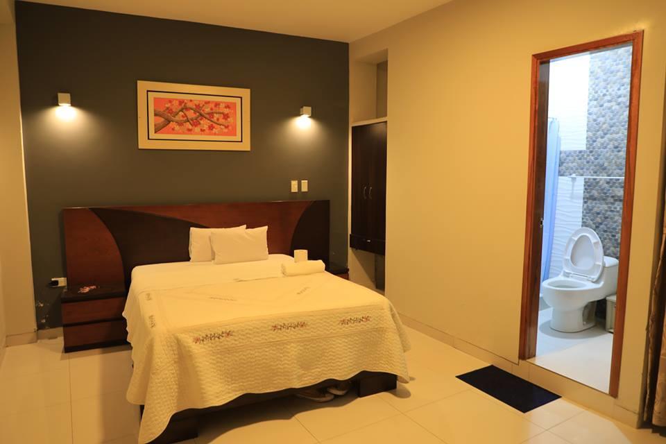Hotel Vicente De La Vega 치클라요 외부 사진