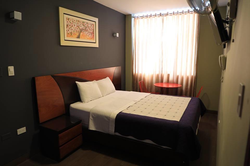 Hotel Vicente De La Vega 치클라요 외부 사진